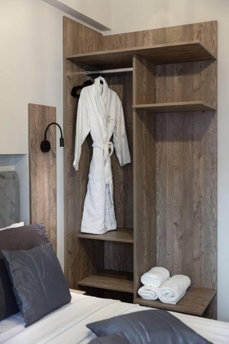 Nefeli Boutique City Suite コルフ島 エクステリア 写真